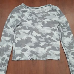 Long sleeve shirt soft